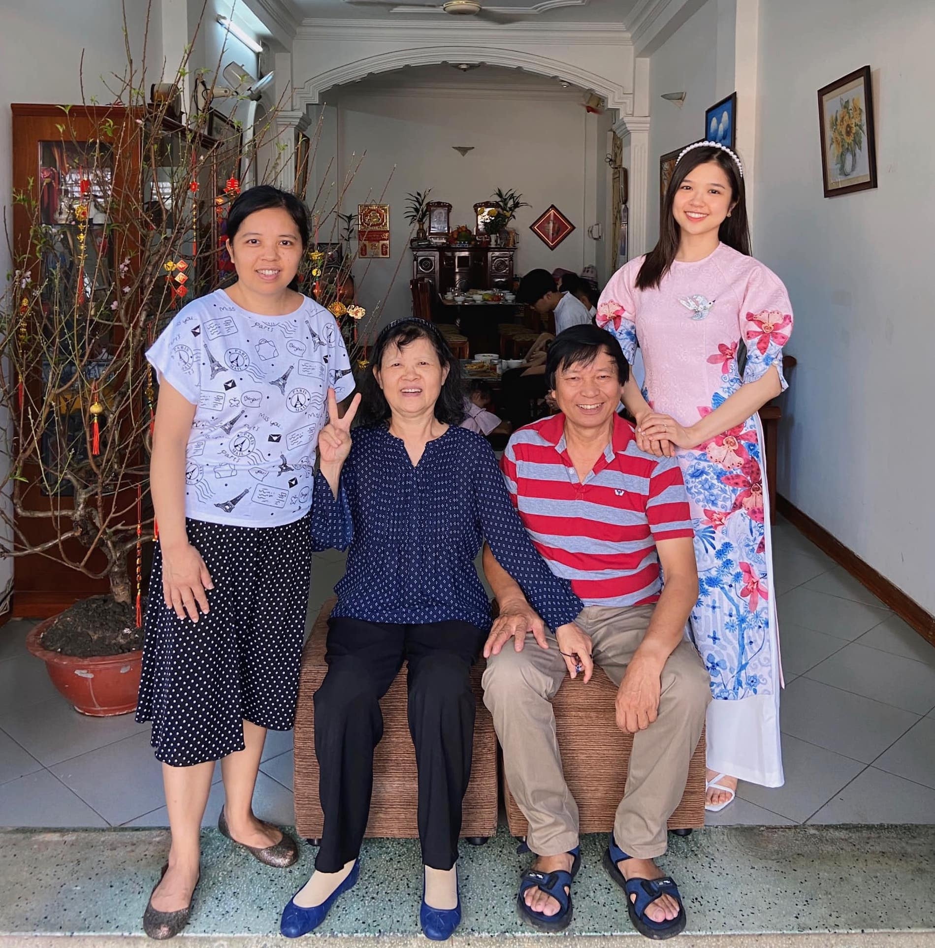 sao việt mặc áo dài ngày tết ảnh 11 sao viet mac ao dai ngay tet anh 11