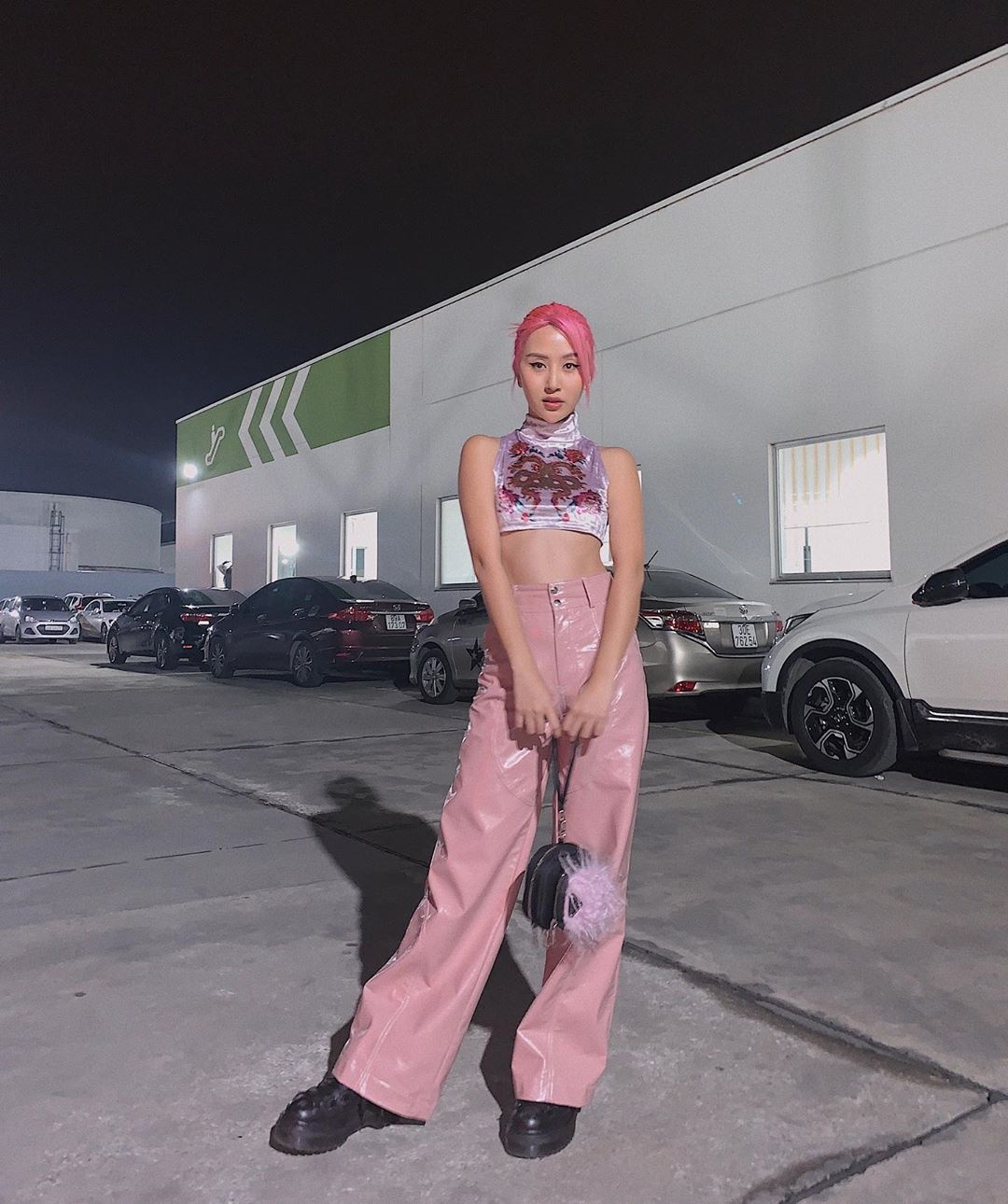 sao việt khoe eo thon ảnh 16 sao viet khoe eo thon anh 16