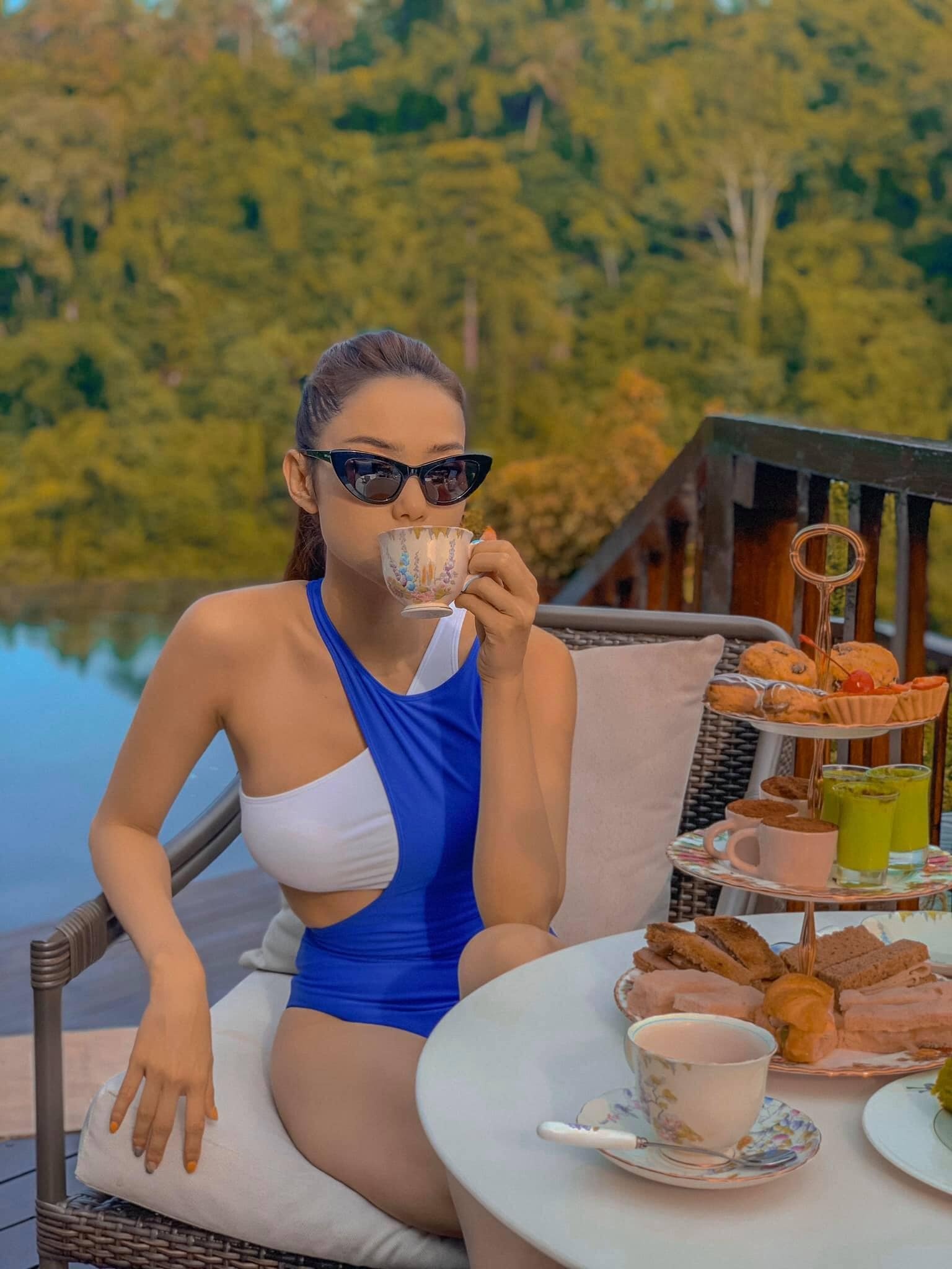 sao việt khoe eo thon ảnh 1 sao viet khoe eo thon anh 1