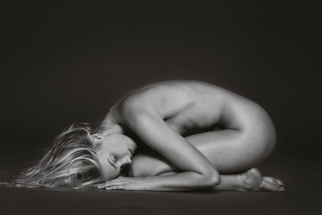 Loat anh khoa than gia nghin USD chup cac thien than Victoria's Secret hinh anh