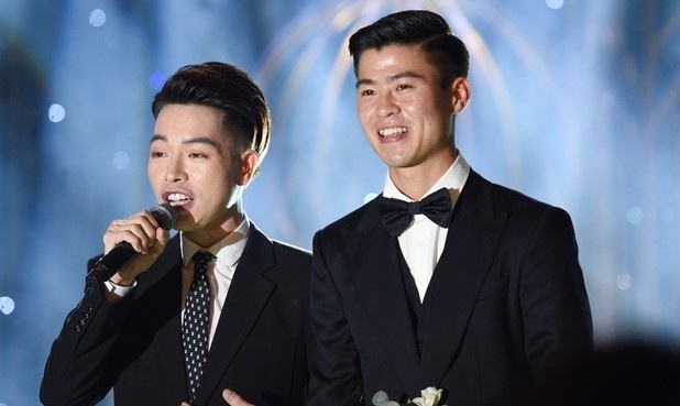 Duc Phuc gay chu y nho ca khuc tung hat tai dam cuoi cau thu Duy Manh hinh anh