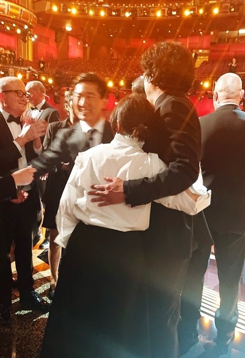 dao dien bong joon ho anh 2