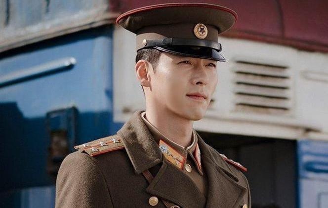 Hyun Bin - anh linh Trieu Tien quyen ru lam khuynh dao man anh hinh anh