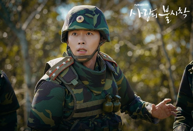 hyun bin lính bắc hàn hạ cánh nơi anh  ảnh 1 hyun bin linh bac han ha canh noi anh anh 1