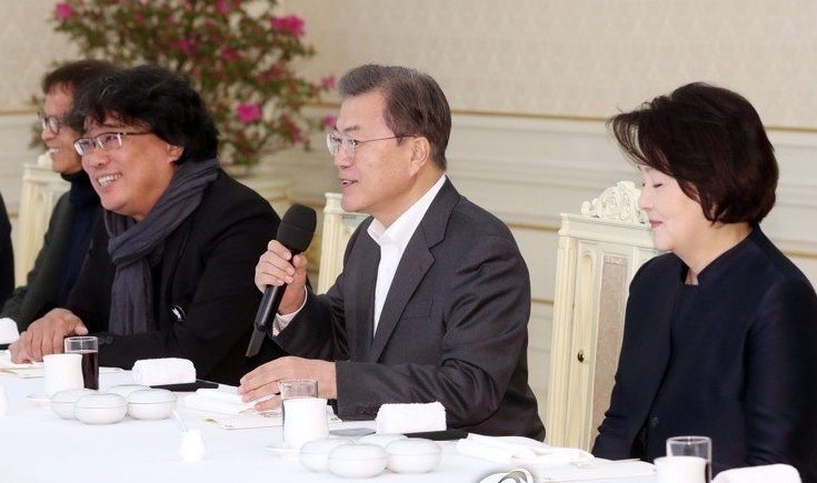 Doan lam phim 'Ky sinh trung' gap go Tong thong Han Quoc hinh anh