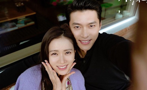 Ban dien ke Hyun Bin va Son Ye Jin tren phim truong hinh anh