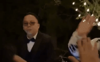 Touliver choi nhac, Toc Tien hat 'Hom nay toi co don qua' o dam cuoi hinh anh