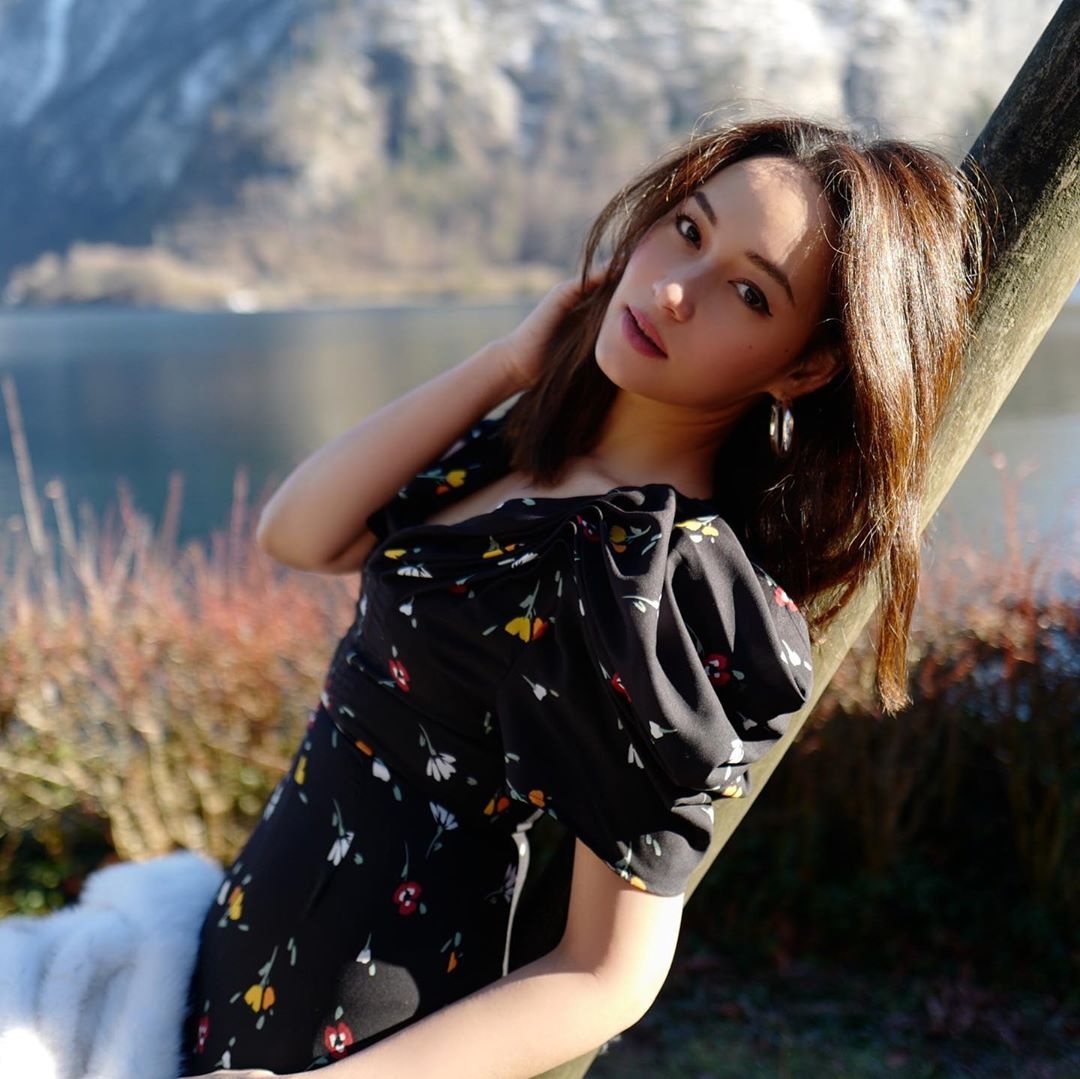 nhan sac bee namthip anh 9