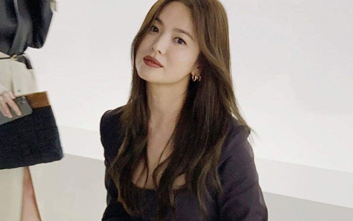 Song Hye Kyo bi chi trich vi khong quyen gop cho que nha Daegu hinh anh