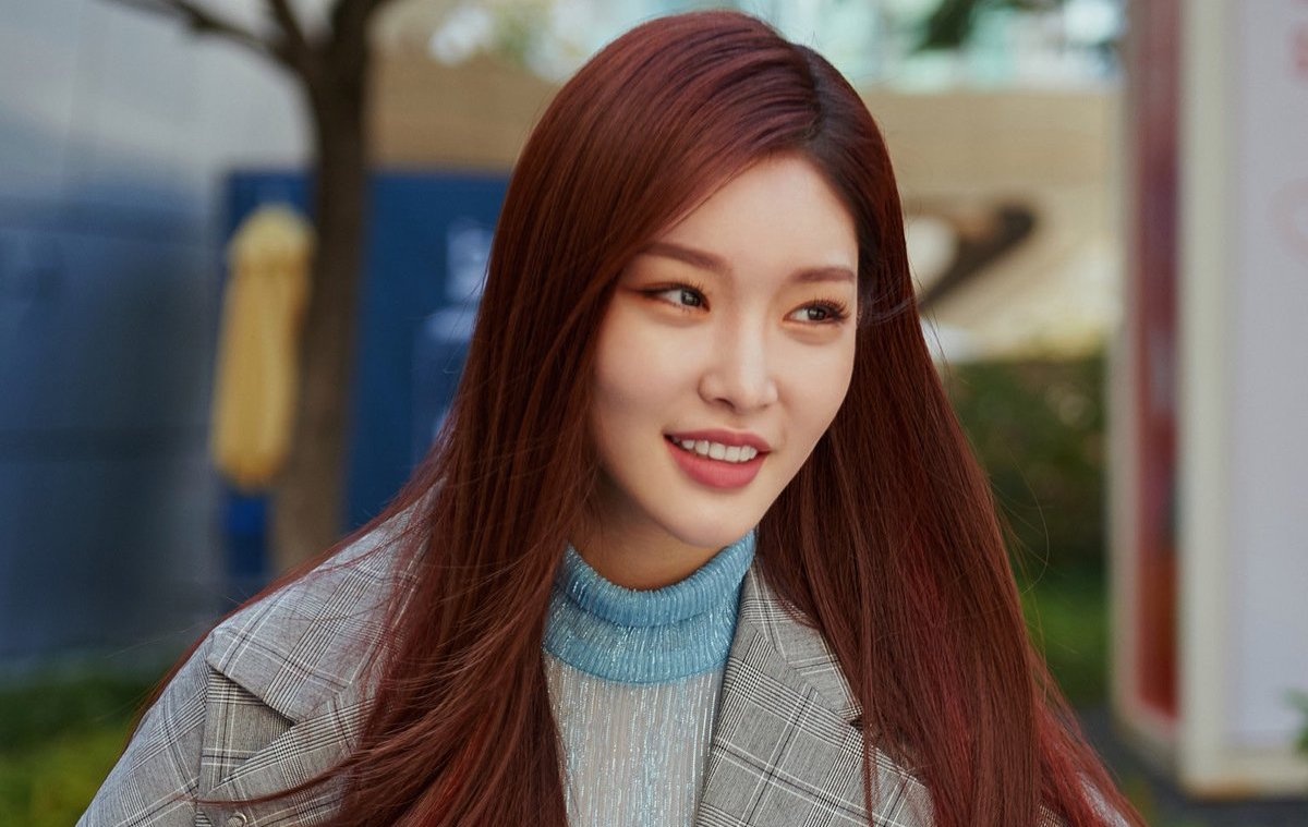 Ca si Chung Ha phai cach ly 14 ngay, huy moi lich trinh hinh anh