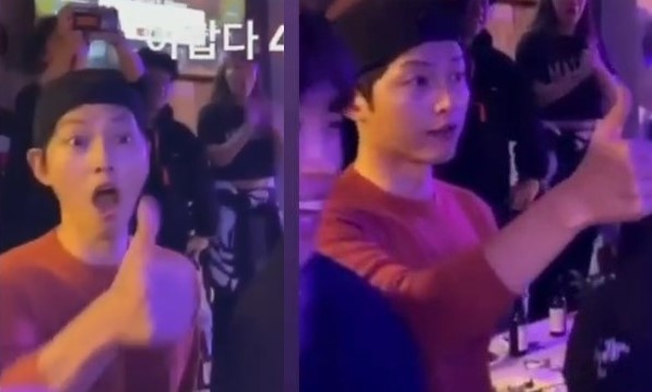 Song Joong Ki di bar o Colombia hinh anh