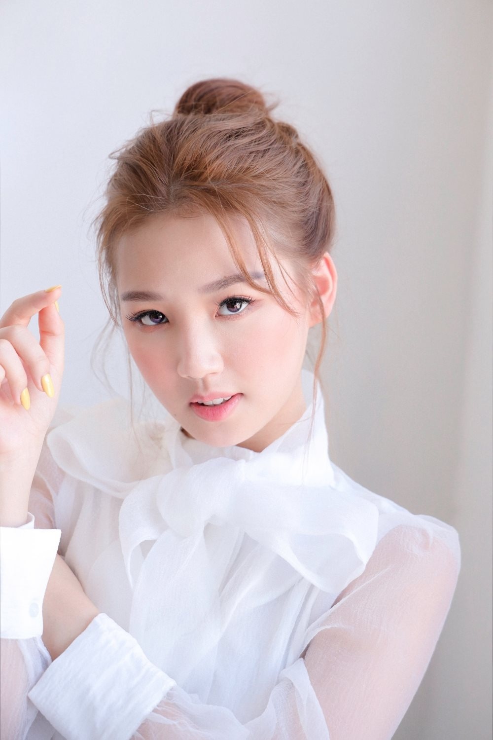 amee ra mắt ca khúc về covid-19 ảnh 2 amee ra mat ca khuc ve covid-19 anh 2