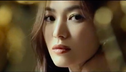 Song Hye Kyo chia se tam su sau gan mot nam ly hon hinh anh