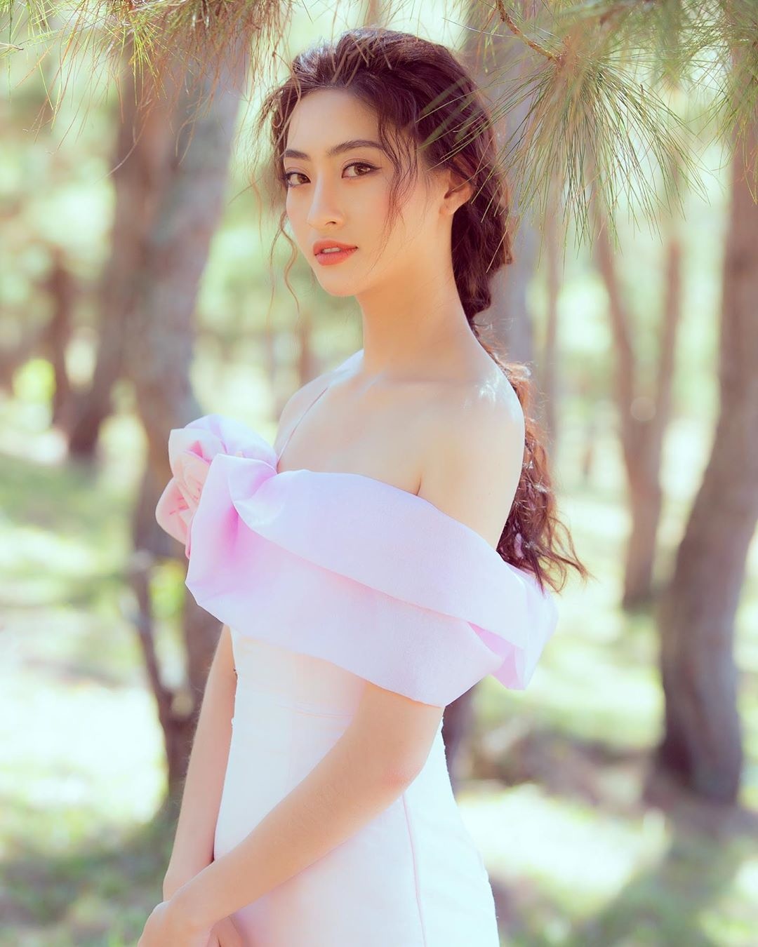 luong thuy linh tung bang diem kem anh 2