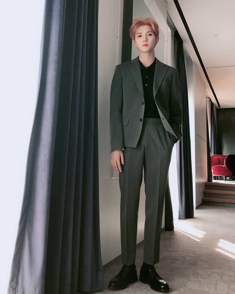 than tuong han co doi chan dai noi bat anh 5