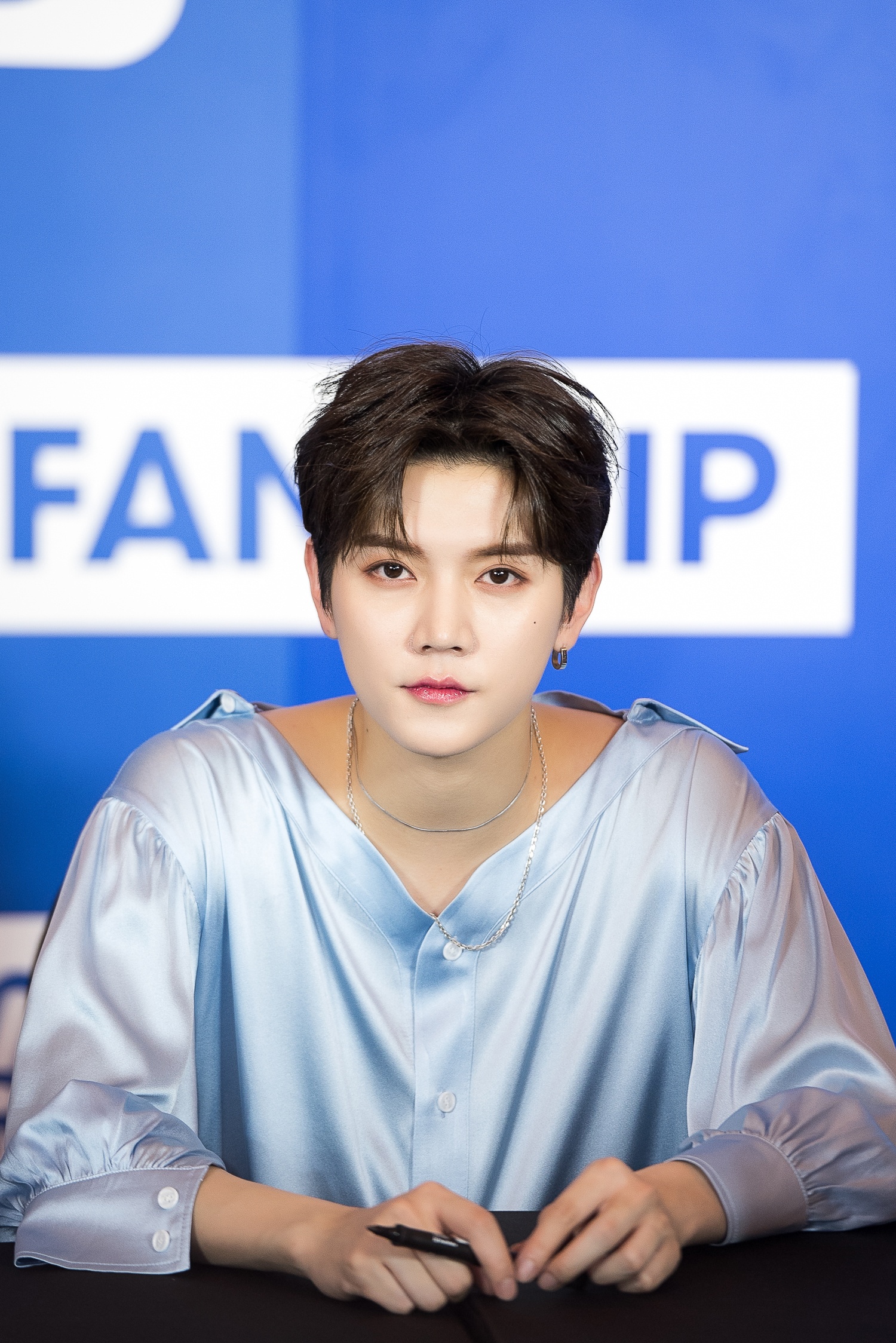 than tuong han co doi chan dai noi bat anh 12