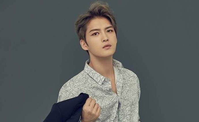 Hon 11.000 nguoi yeu cau xu phat 'noi nhuc quoc gia' Kim Jae Joong hinh anh
