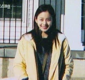 nhan sac kim tae hee thoi sinh vien anh 6