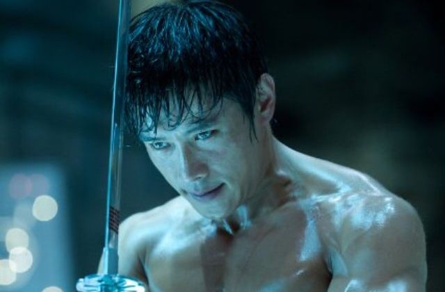 Lee Byung Hun - 'lam tai nhieu tat' nhung luon duoc tha thu hinh anh