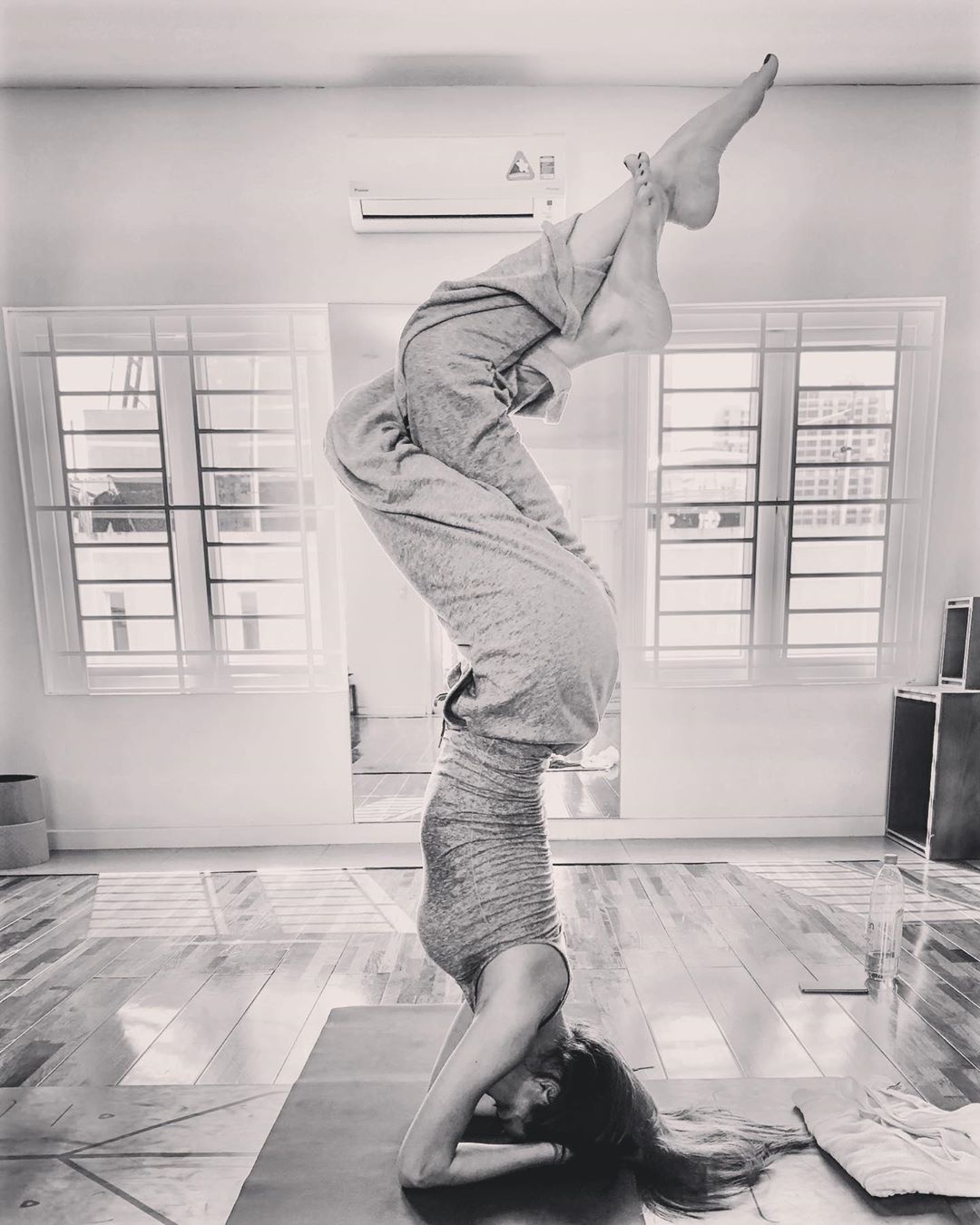 tư thế yoga khó của sao việt ảnh 7 tu the yoga kho cua sao viet anh 7