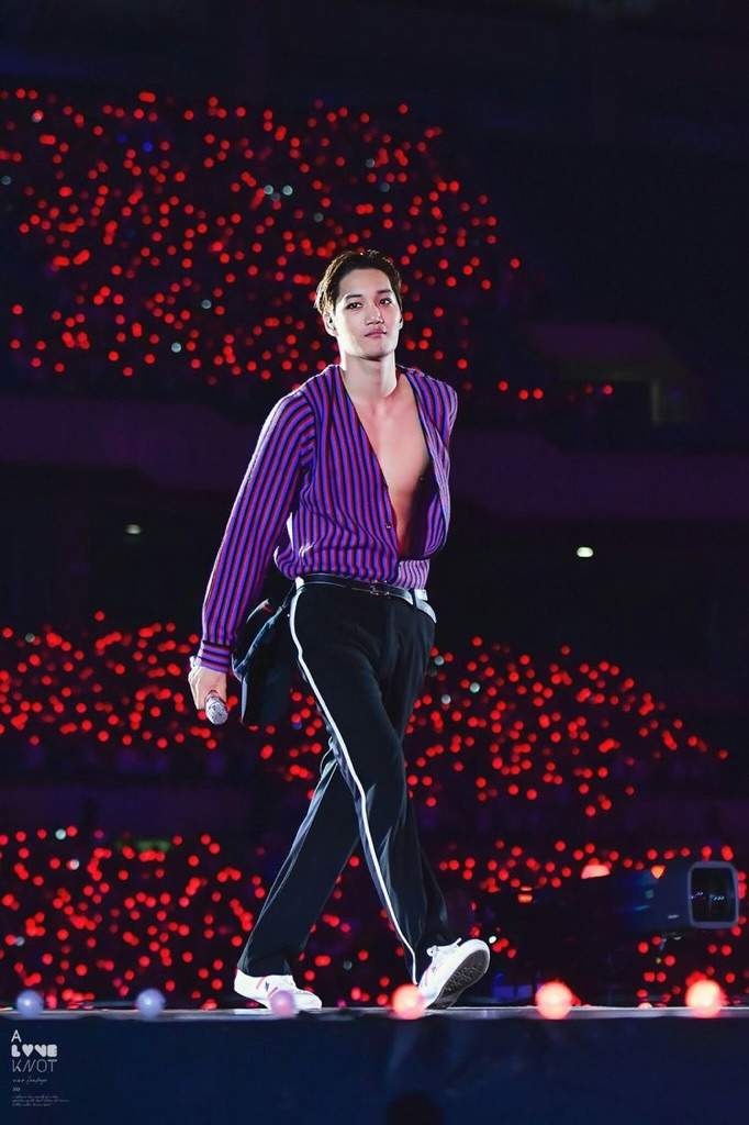 kai mặc trang phục như sao nữ ảnh 13 kai mac trang phuc nhu sao nu anh 13