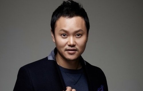 Hai chu cho cua nam dien vien can bi thuong cu ba hon 80 tuoi hinh anh