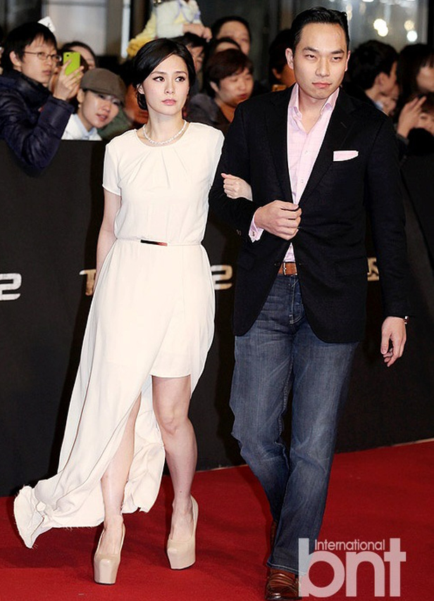 doi tu thi phi nhom twins anh 6