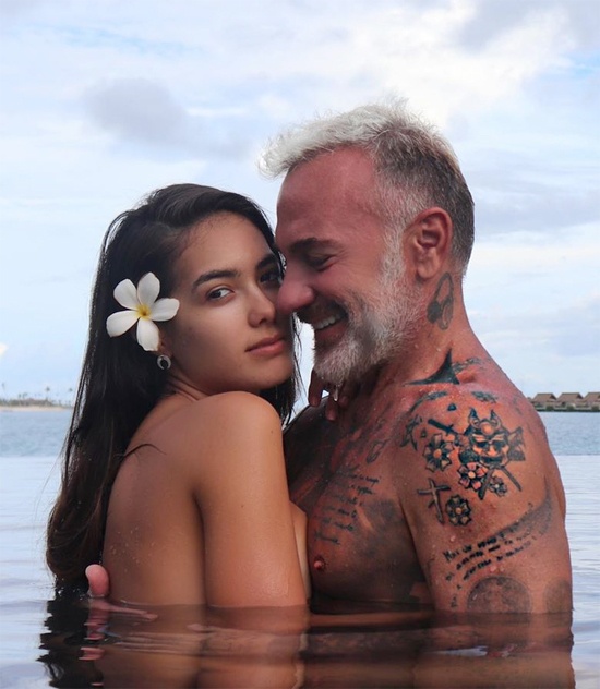 người mẫu 25 tuổi có con với tỷ phú 52 tuổi ảnh 3 nguoi mau 25 tuoi co con voi ty phu 52 tuoi anh 3