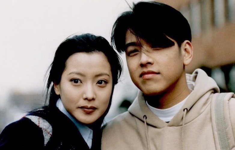 'Hoang tu Hallyu' sup do vi dat may theo doi va danh vo hinh anh