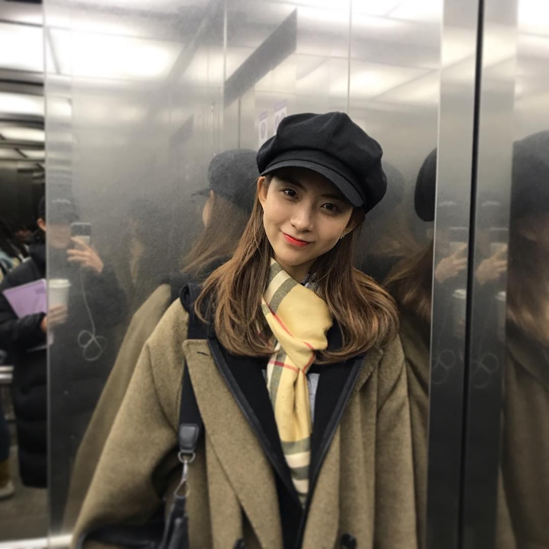 nhan sac ban gai top anh 15