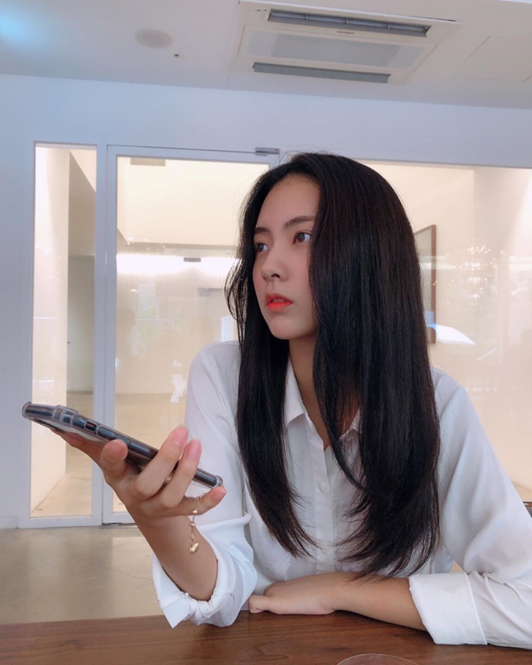 nhan sac ban gai top anh 7