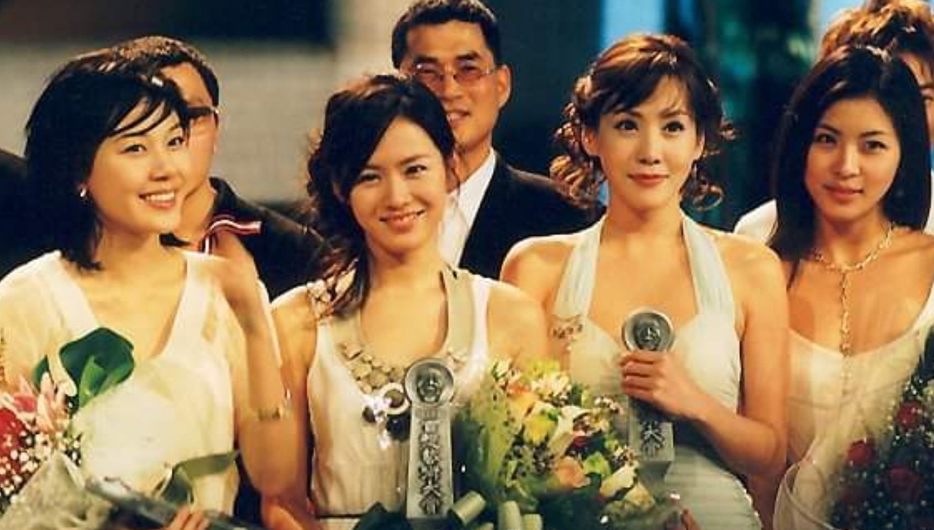 Cuoc doi khac biet cua 4 my nhan gay bao man anh Han nam 2003 hinh anh