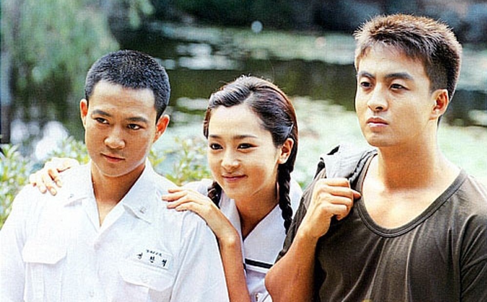 Tai tu 'Moi tinh dau' bi chi trich nhieu nam vi say ruou danh vo hinh anh