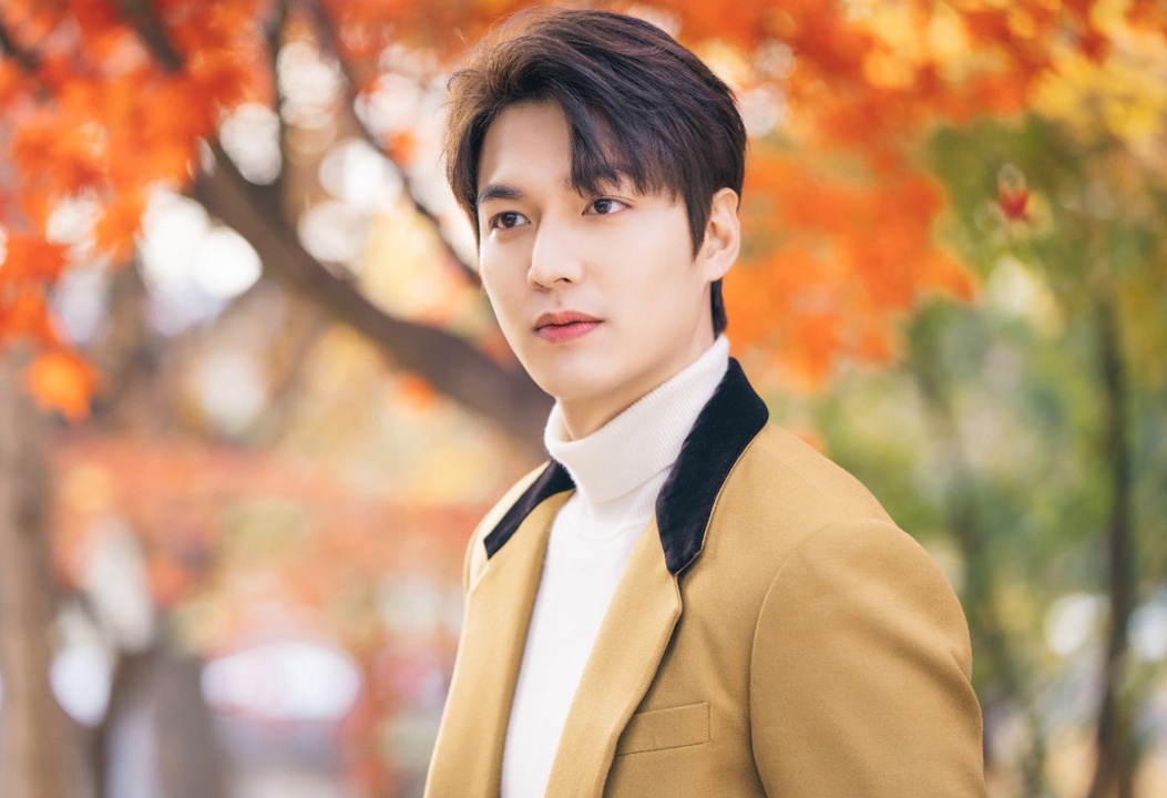 Kim Soo Hyun dan dau danh sach, cat-xe vuot Lee Min Ho, Hyun Bin hinh anh