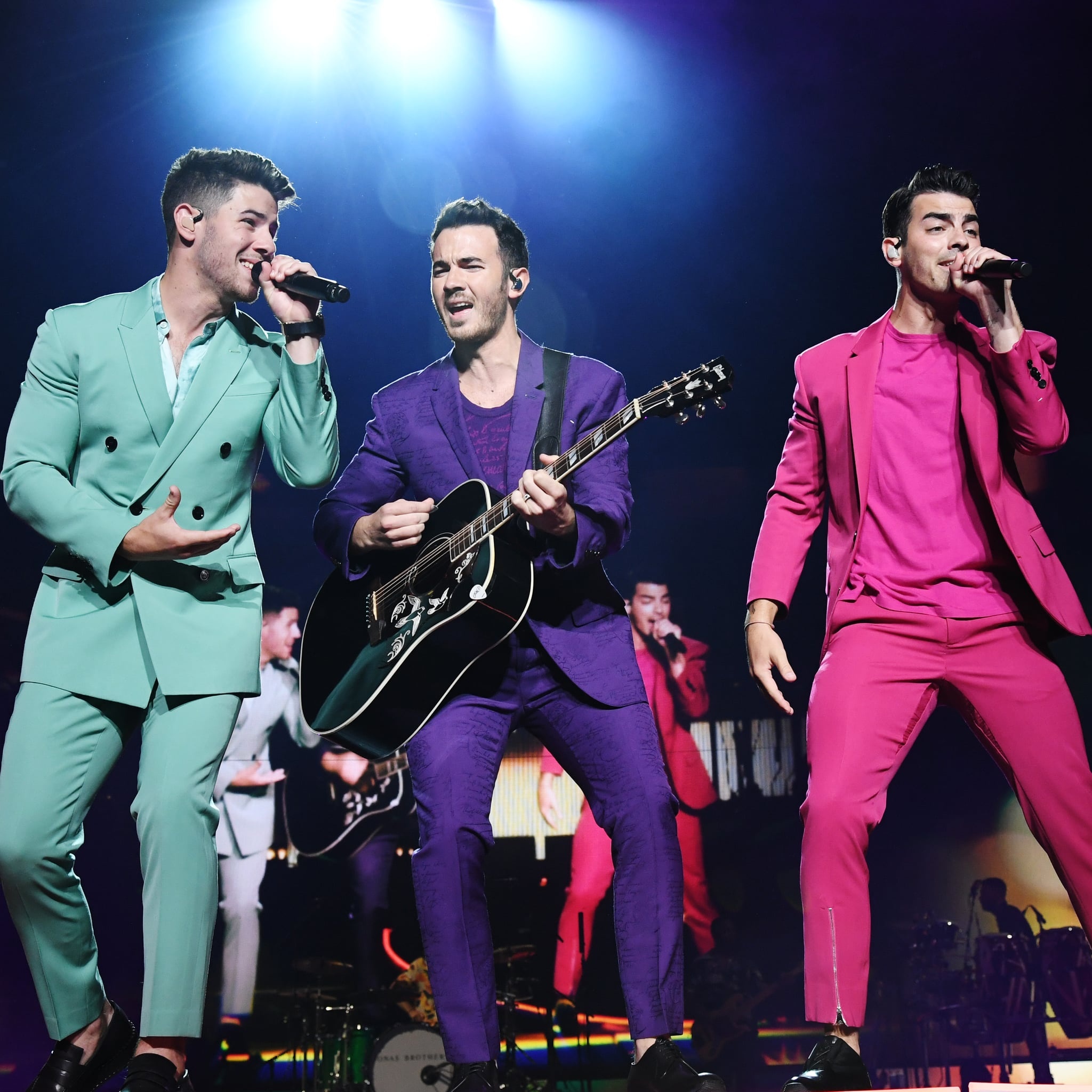 son tung phat hanh phim tai lieu am nhac anh 7