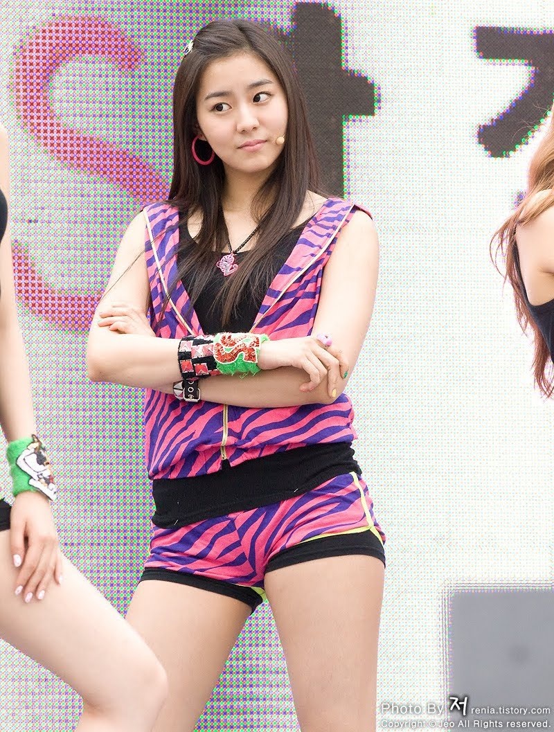 uee xuống sắc vì giảm cân ảnh 2 uee xuong sac vi giam can anh 2