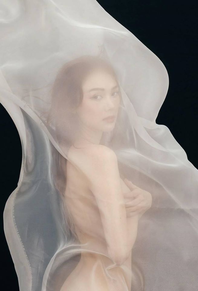 minh hang chup anh nude anh 3