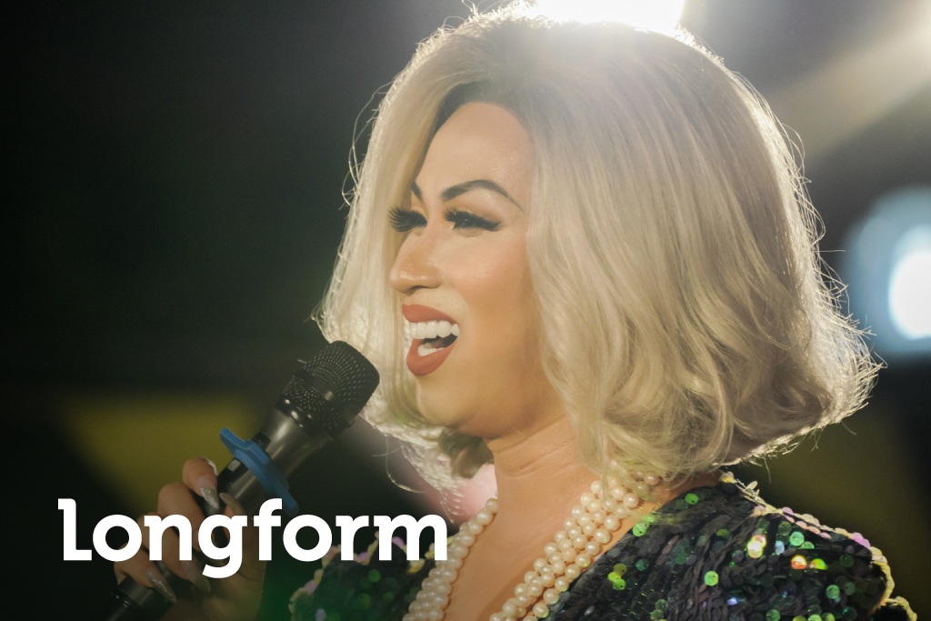 Ba bau lo to Lo Lo: 'Toi da ly hon vo va chua tung giau minh la LGBT' hinh anh