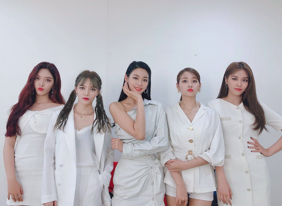 aoa scandal bat nat noi bo anh 16