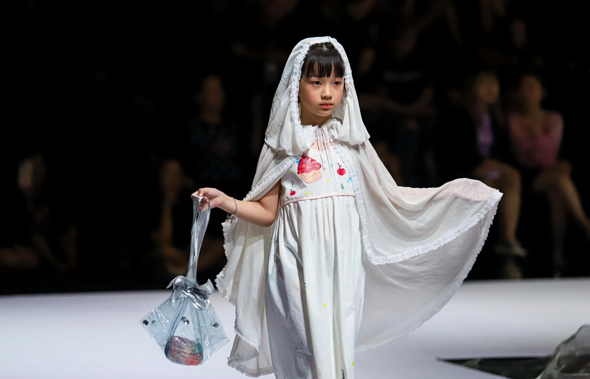 mau nhi bieu dien thoi trang anh 22