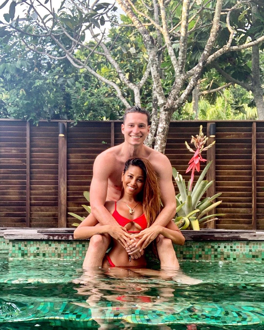 nhan sac ban gai vu cong cua Julian Draxler anh 5