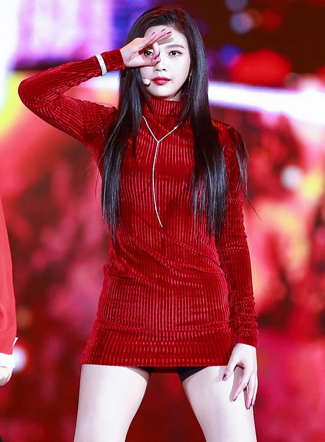 than hinh that cua joy red velvet anh 2