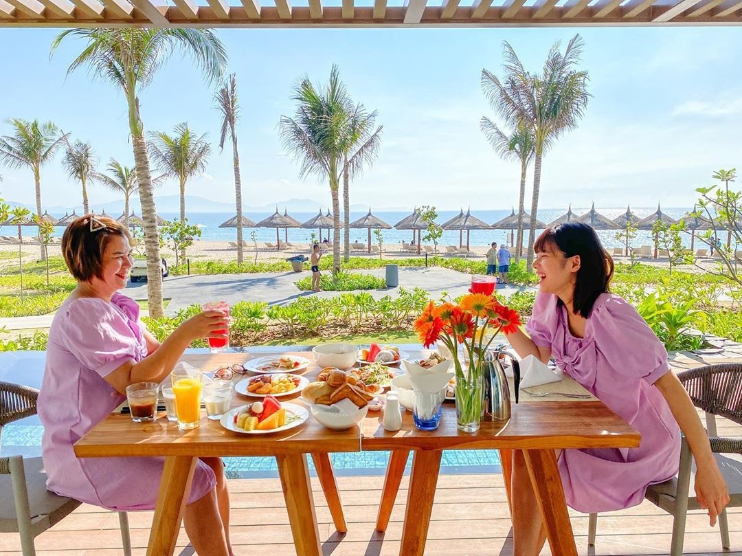 my nhan viet chuong mau tim anh 13