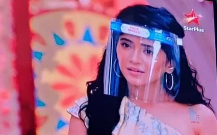 Dien vien An Do hon qua mat na khi quay phim giua dich hinh anh