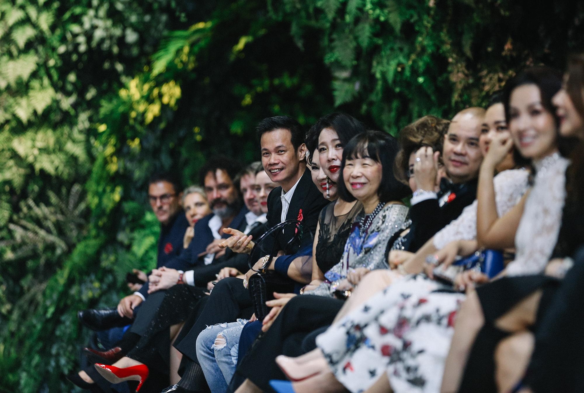 show thoi trang hoang hai anh 8