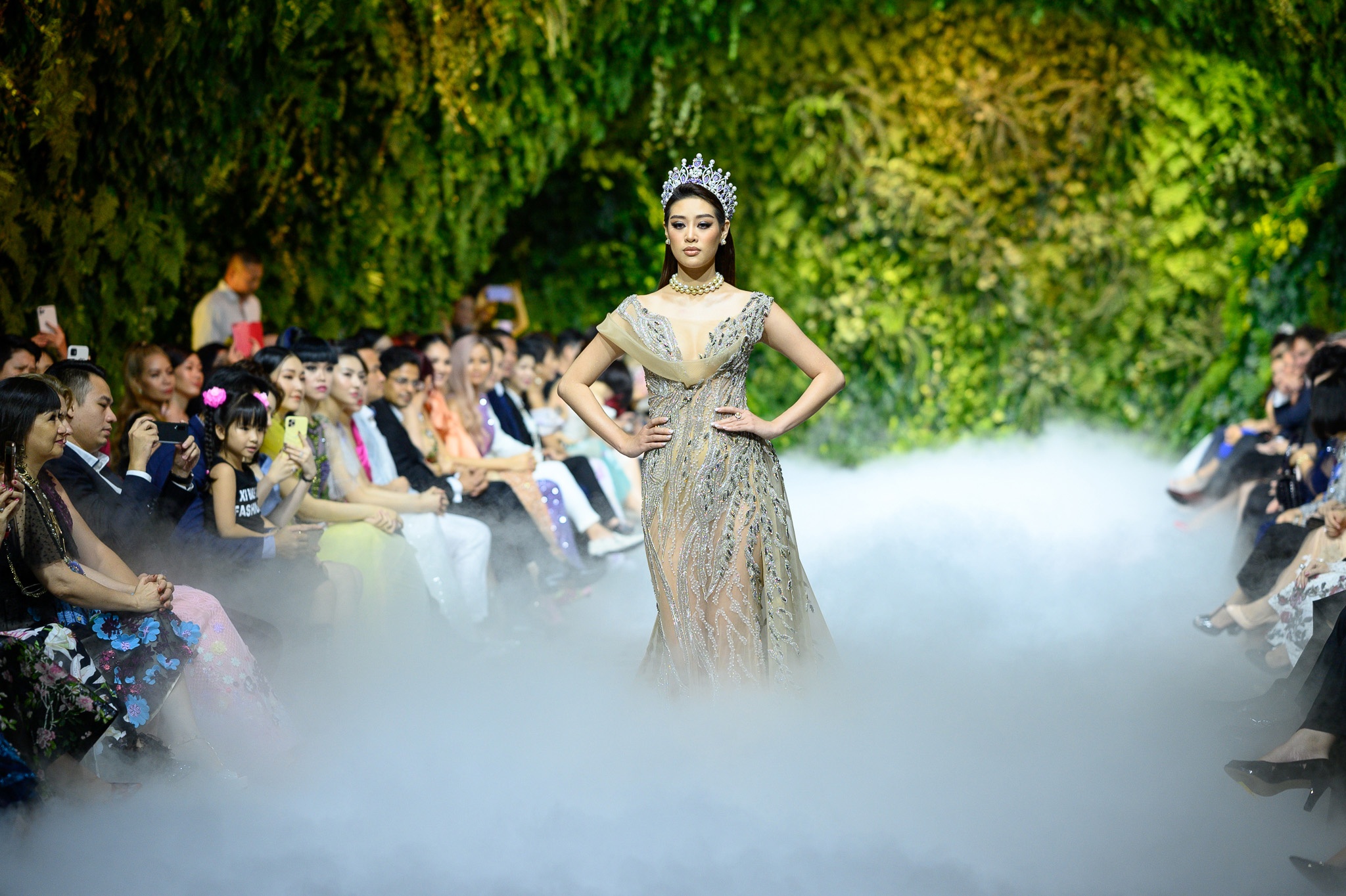 show thoi trang hoang hai anh 9