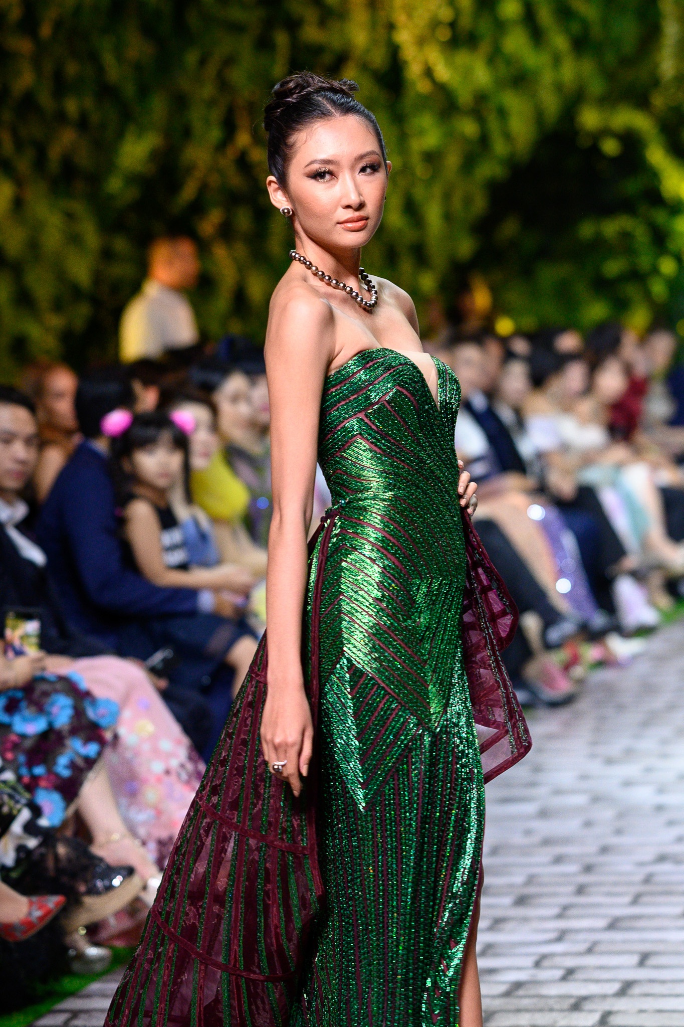 show thoi trang hoang hai anh 11