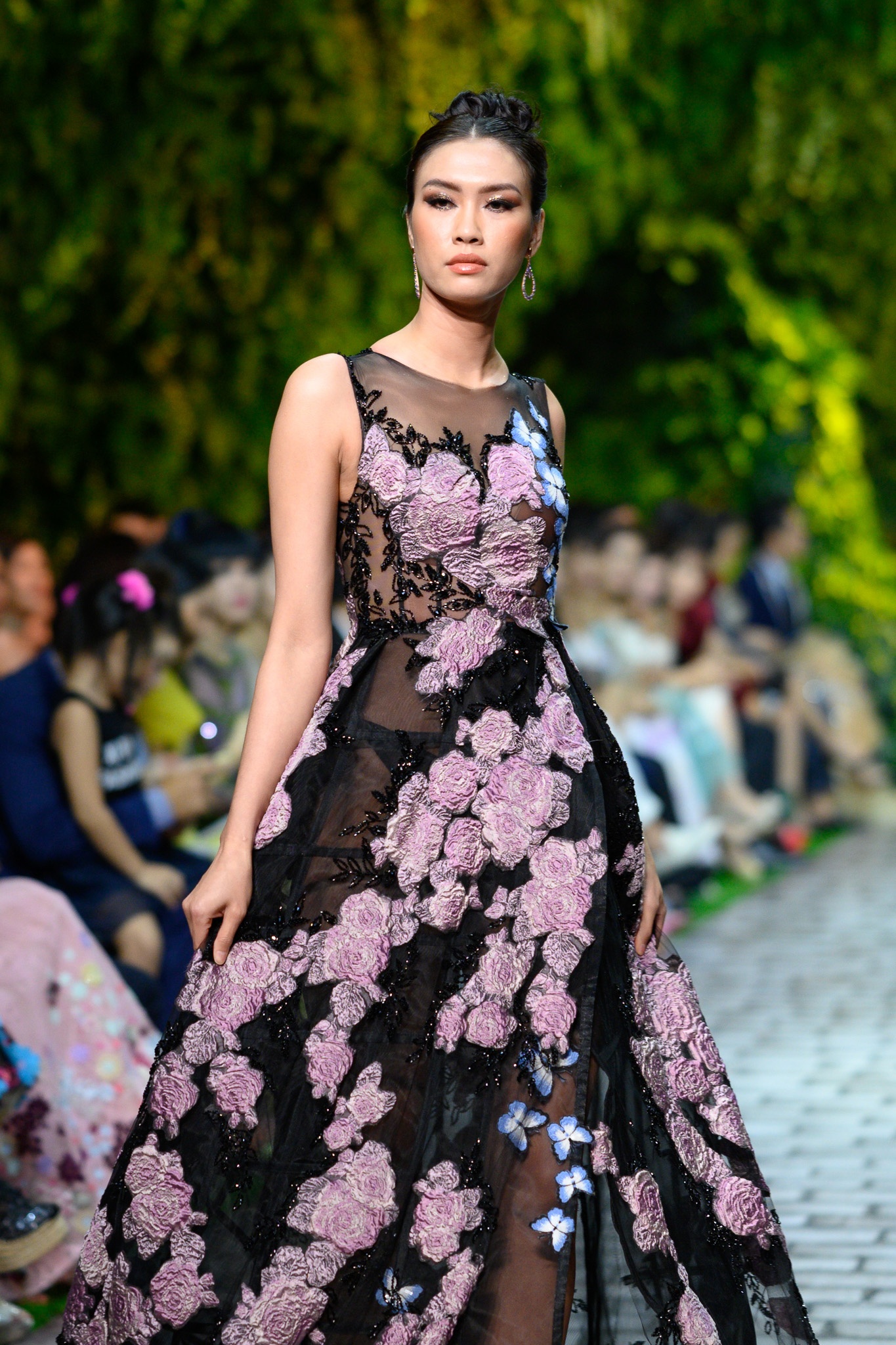 show thoi trang hoang hai anh 15