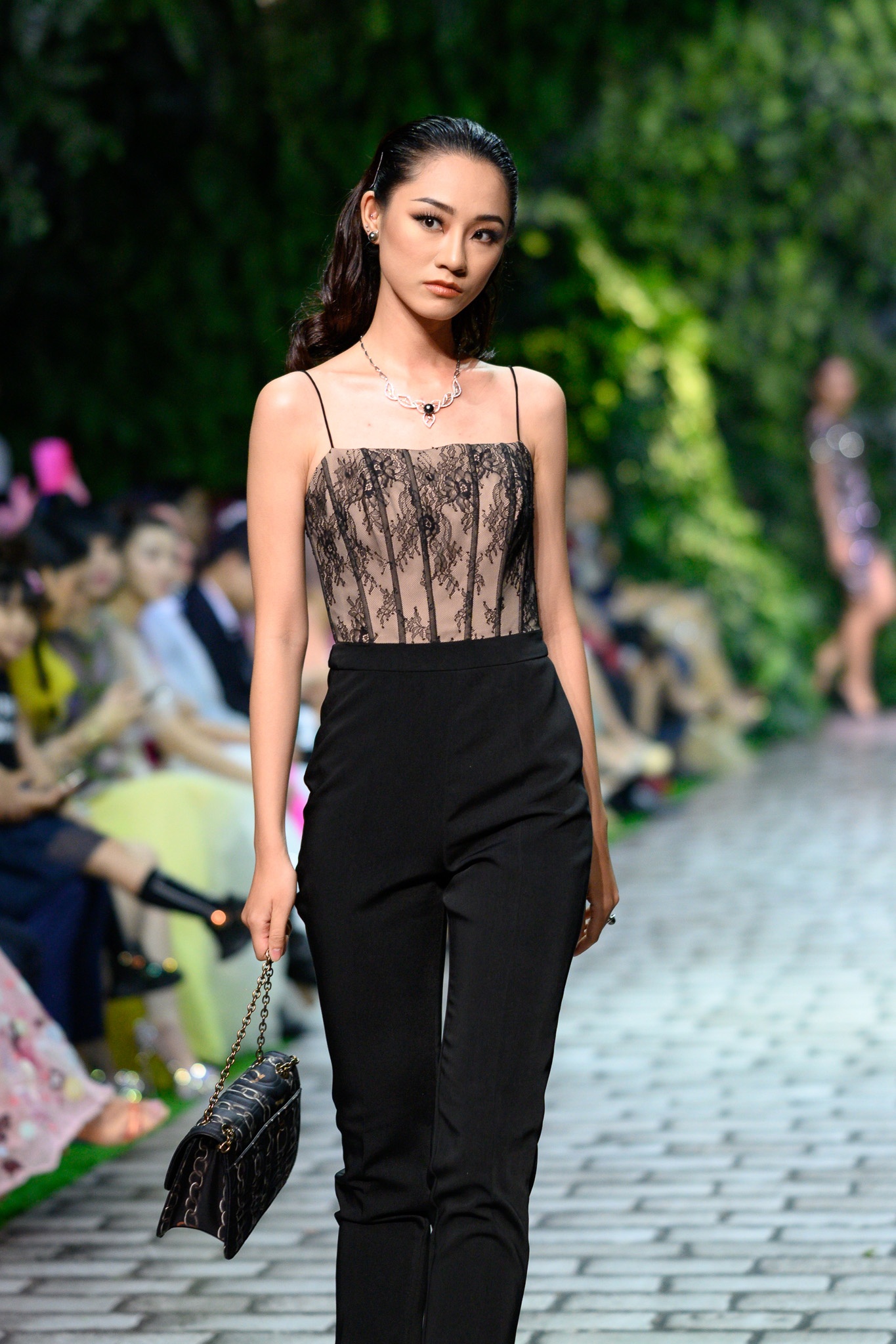 show thoi trang hoang hai anh 22