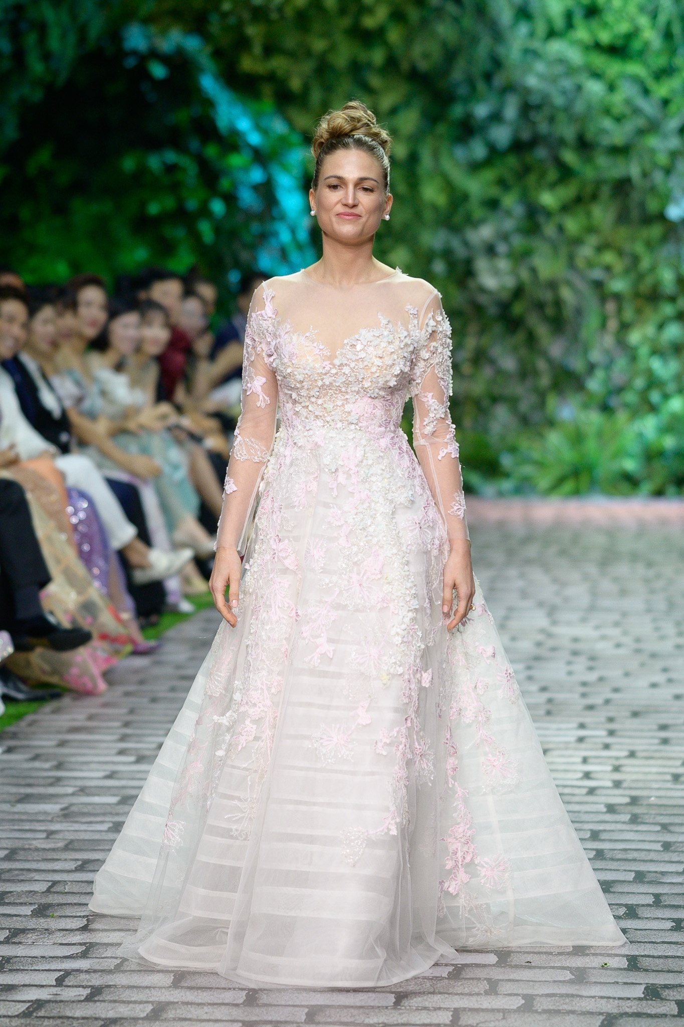 show thoi trang hoang hai anh 31